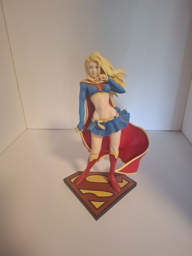 Supergirl statue kotobukiya - supergirl,